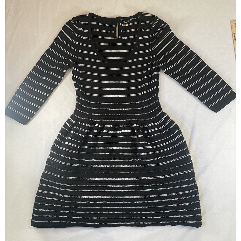 KNITTED & KNOTTED ANTHROPOLOGIE Black & White Sweater Dress Size Medium